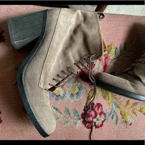 Coclico Bootie.  Taupe Suede. 39